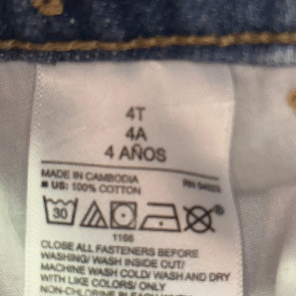 Old Navy Slouchy Straight Distressed Knees Cotton Denim Jeans 4T
